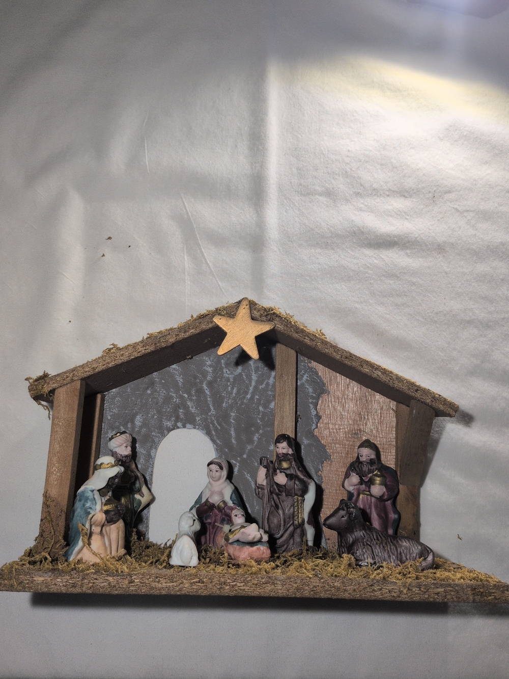 Vintage Rustic Wooden Nativity Scene Set with Brown Stable Jesus Mary Joseph